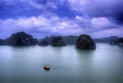  دریاچه «Ha Long Bay» در ویتنام