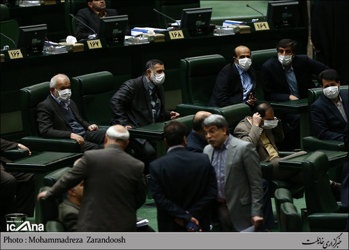 Khuzestan representatives attend Majlis wearing dust masks - IN PHOTOS
