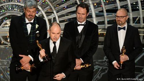اسکار بهترین جلوه‌های تصویری ویژه به پاول فرانکلین، اندرو لاکلی، ایان هانتر و اسکات فیشر برای فیلم 