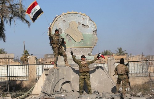 جشن پیروزی نیروهای عراقی در الرمادی