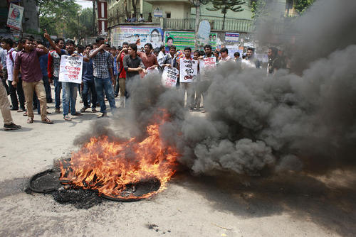 اعتراض به قتل جوان وبلاگر بنگلادشی در شهر داکا