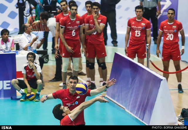 دیدار تیم‌های ملی والیبال ایران و برزیل (عکس)