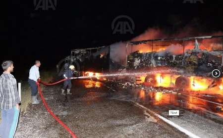 3 دستگاه تریلر در جاده بین المللی ترکیه به ایران به آتش کشیده شد