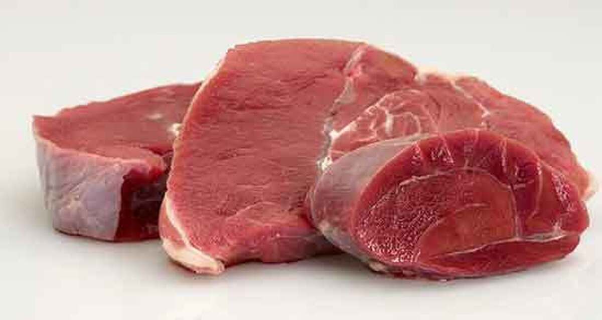توزیع گوشت گوساله و گوسفند منجمد به قیمت ۱۳۰ تا ۱۶۰ هزار تومان از امروز