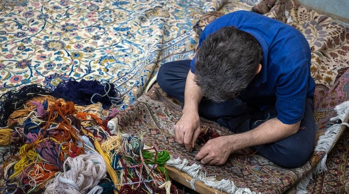 جزییات جذب رفوگران ایرانی توسط ترکیه/ فروشگاه‌های خارجی از فرش ایرانی خالی شد