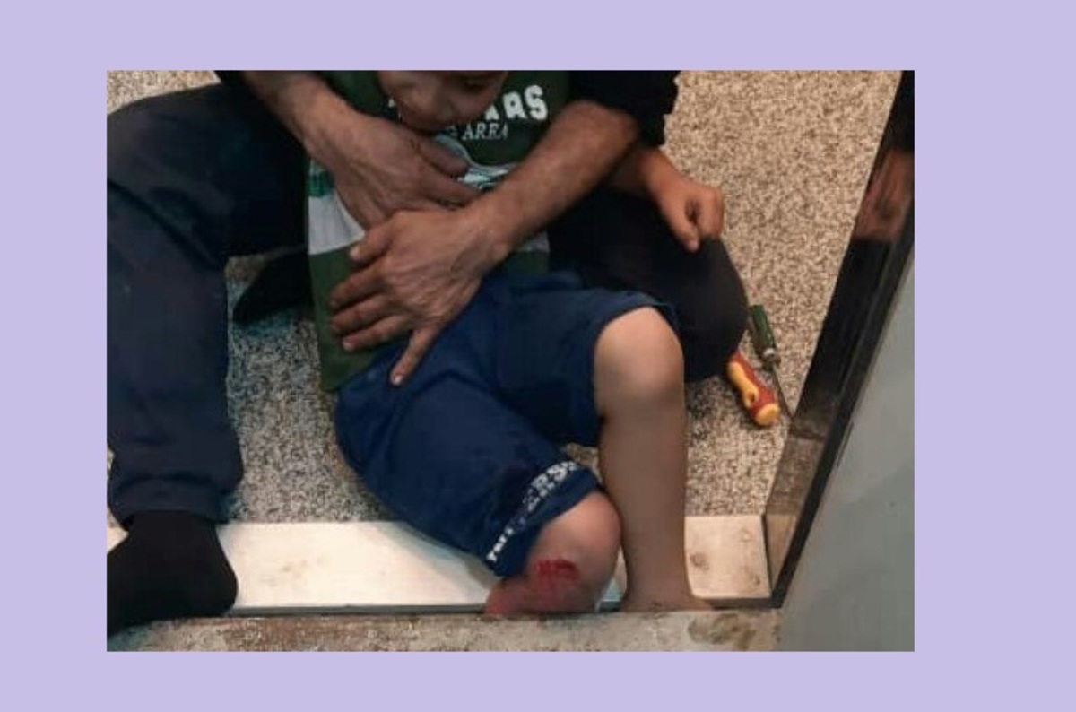 نجات معجزه‌ آسای کودک 10 ساله از داخل آسانسور در تهران (عکس)