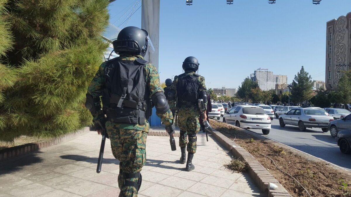 جانشین فرمانده کل انتظامی: در اغتشاشات اخیر  ۳ مأمور شهید و  بیش از ۲۰۰۰ پلیس مجروح شدند