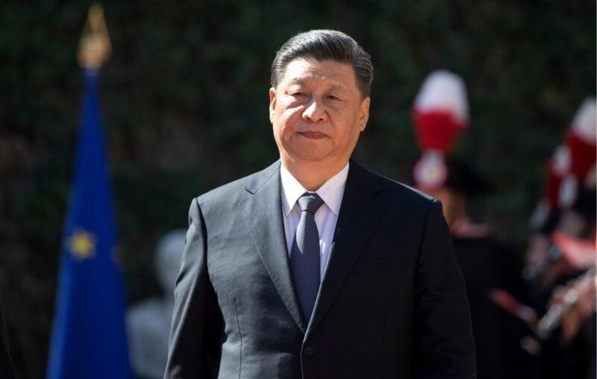 پوشیدن لباس نظامی رئیس جمهور چین چه پیامی دارد؟ (+عکس)