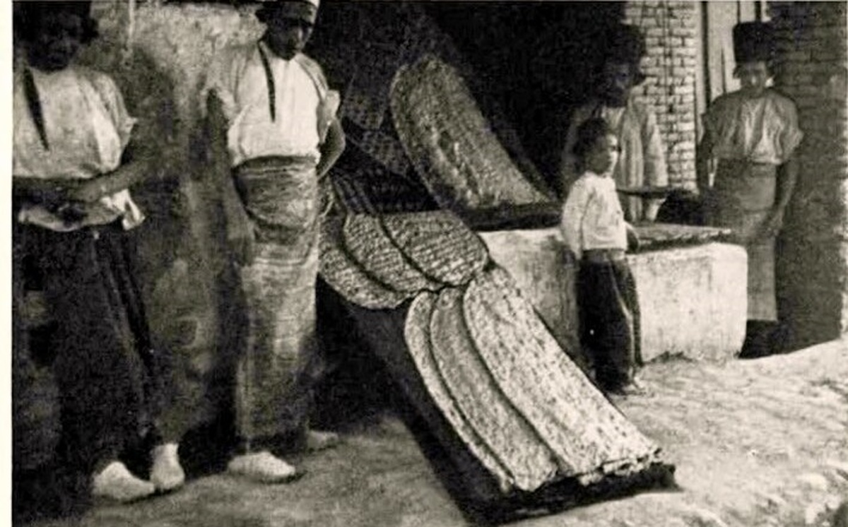 نانوایی در زمان قاجار (عکس)
