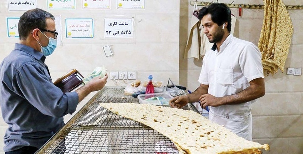 هشدار رئیس اتحادیه نانوایان سنگکی: با وعده نرخنامه جدید مانع تجمع نانوایان شده ام / نمی‌توانم نرخ واقعی نان سنگک را رسانه‌ای کنم