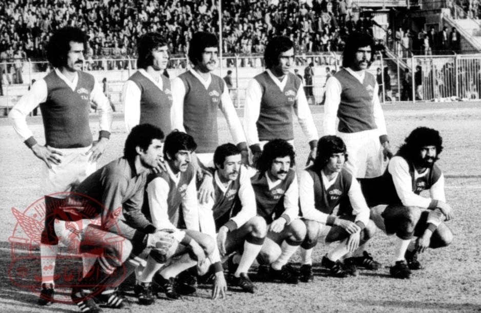 2 عکس زیرخاکی از استقلال و پرسپولیس سال 54