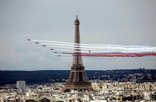 نمایش هوایی به مناسبت روز ملی فرانسه – پاریس